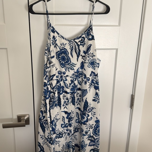 Women's Maxi Dress V Neck Sleeveless Romper - Picture 4 of 4